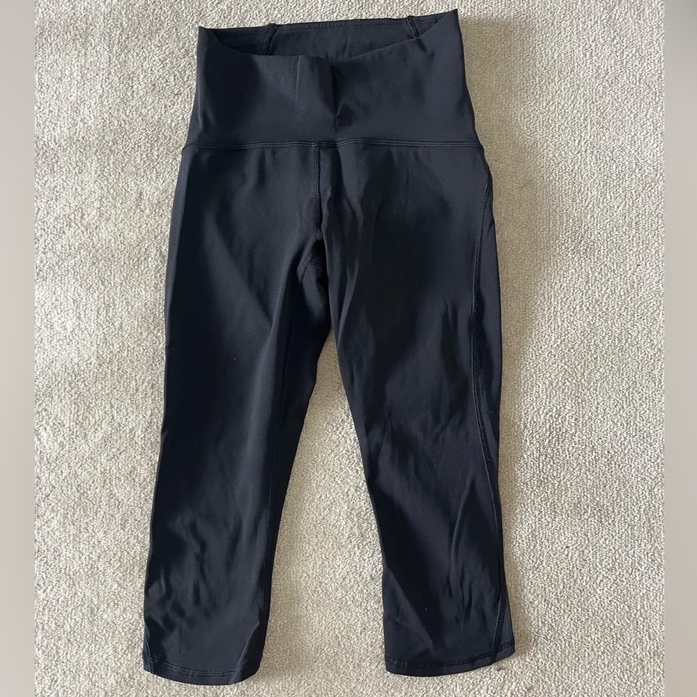 Lululemon Black High Waisted Capri Leggings